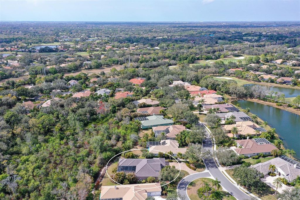 Image 52 of property listing at 7310 CHATSWORTH COURT, University Park, FL 34201