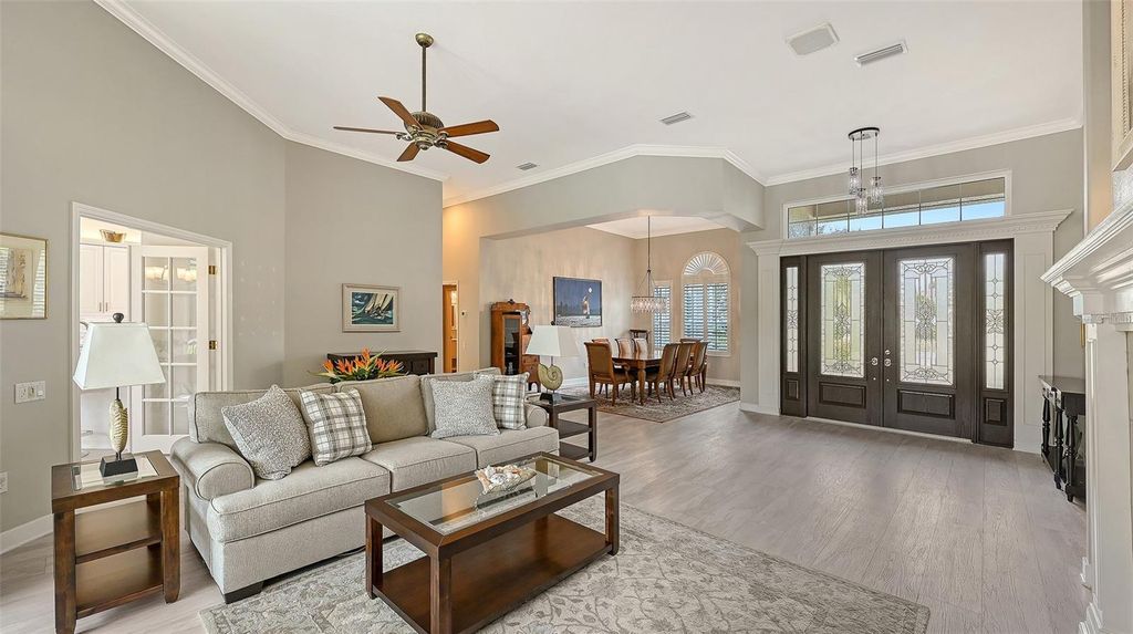 Image 7 of property listing at 7310 CHATSWORTH COURT, University Park, FL 34201