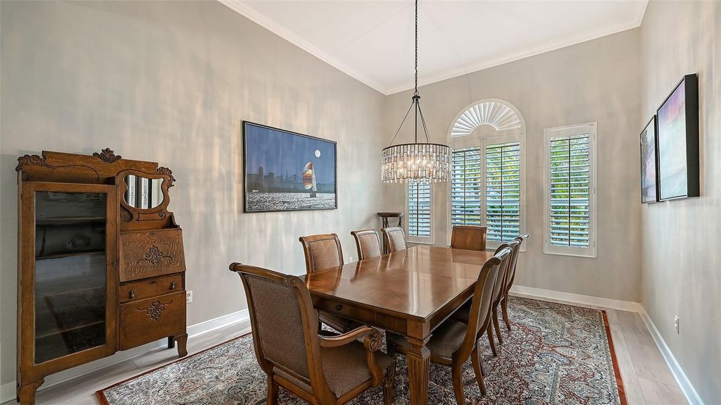 Image 9 of property listing at 7310 CHATSWORTH COURT, University Park, FL 34201