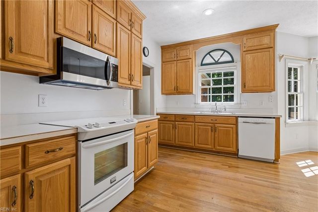 26 Riding PATH, Hampton, VA 23669