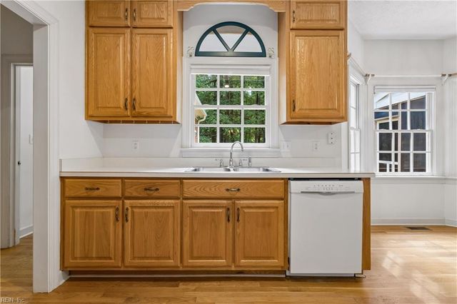 26 Riding PATH, Hampton, VA 23669