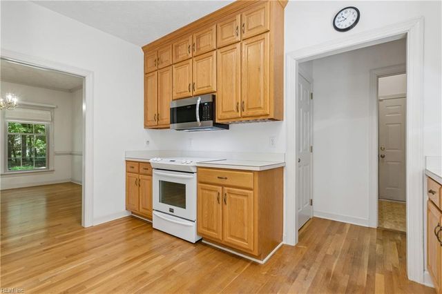 26 Riding PATH, Hampton, VA 23669