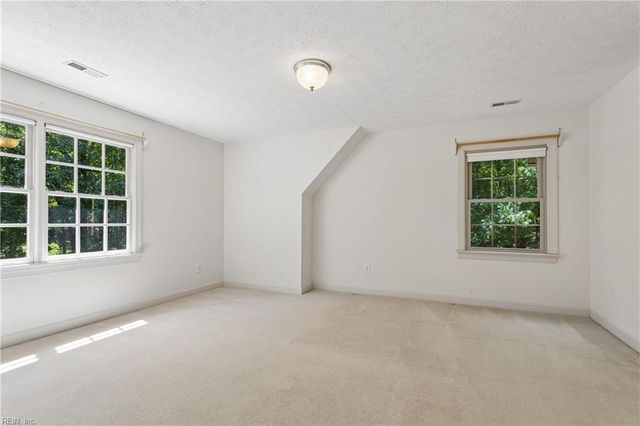26 Riding PATH, Hampton, VA 23669