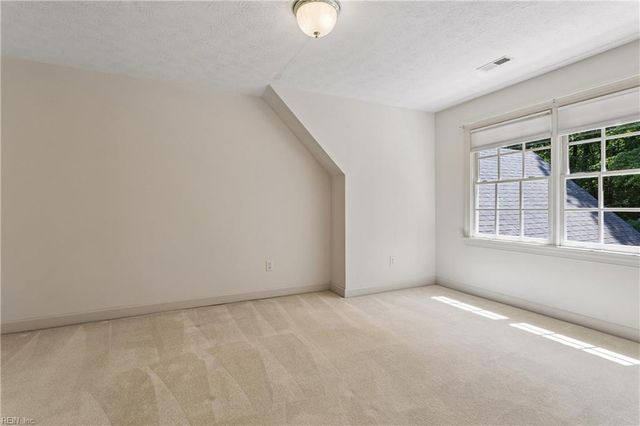 26 Riding PATH, Hampton, VA 23669