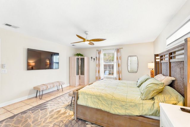 3507 Treasure Circle, Panama City Beach, FL 32408