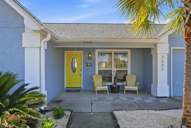 3507 Treasure Circle, Panama City Beach, FL 32408