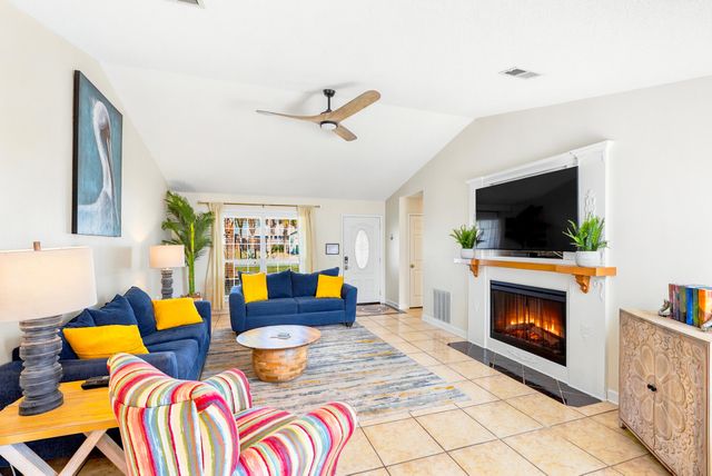 3507 Treasure Circle, Panama City Beach, FL 32408
