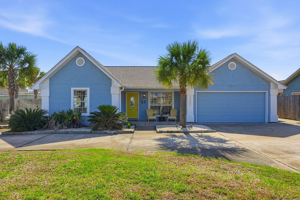 3507 Treasure Circle, Panama City Beach, FL 32408