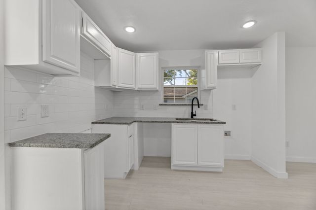 3710 Sidney Street, Dallas, TX 75210