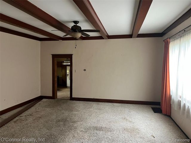 1124 Pine Street, Port Huron, MI 48060