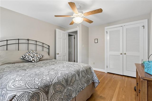 8 Bradford CIR, Newport News, VA 23602