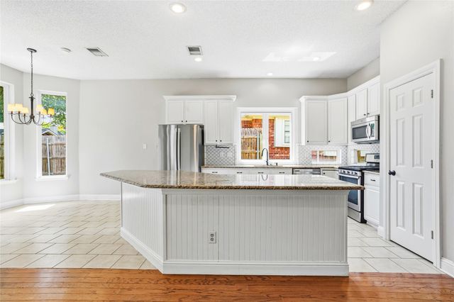 6808 Greenleaf Drive, North Richland Hills, TX 76182
