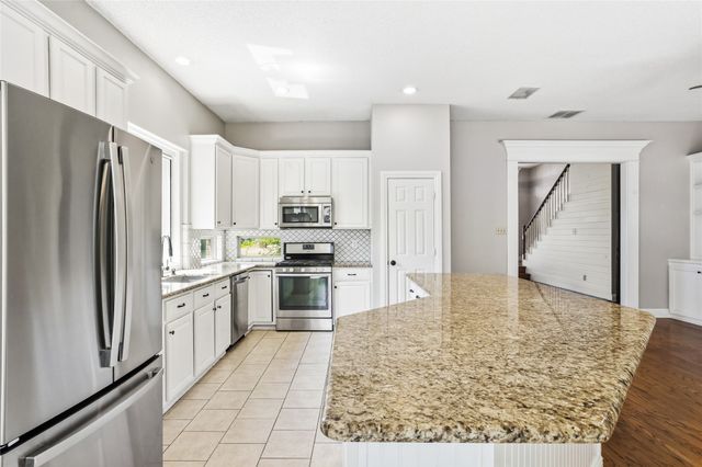 6808 Greenleaf Drive, North Richland Hills, TX 76182