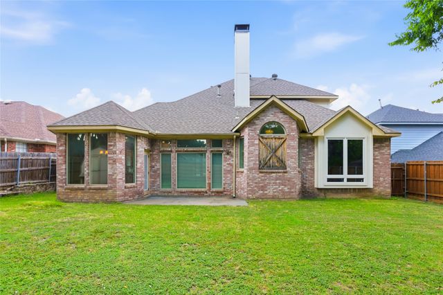 6808 Greenleaf Drive, North Richland Hills, TX 76182