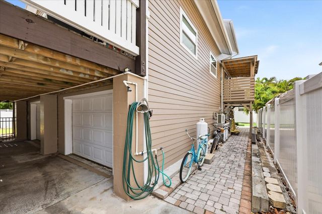 13400 74TH AVENUE, Seminole, FL 33776