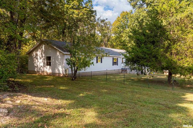 375 Lakota Way, Carbondale, IL 62902