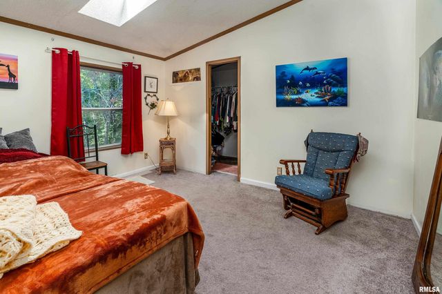 375 Lakota Way, Carbondale, IL 62902