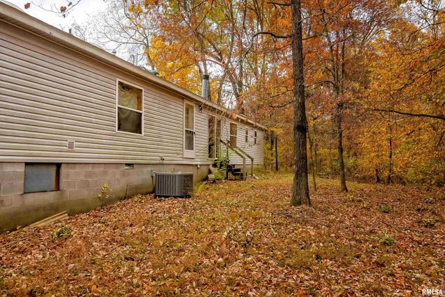 375 Lakota Way, Carbondale, IL 62902