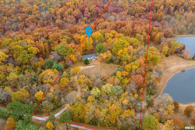 375 Lakota Way, Carbondale, IL 62902