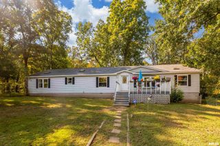 375 Lakota Way, Carbondale, IL 62902