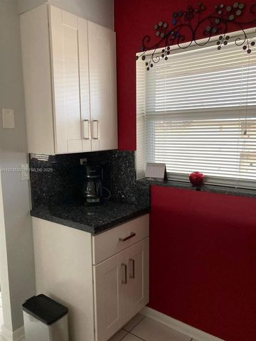 4341 NW 16th St 308, Lauderhill, FL 33313