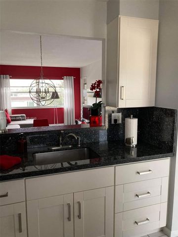 4341 NW 16th St 308, Lauderhill, FL 33313