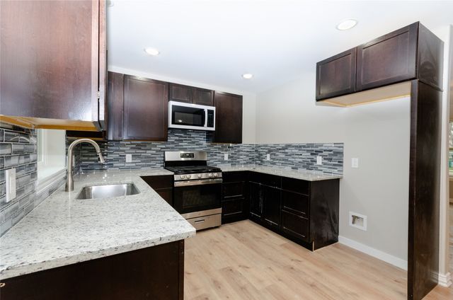317 N Burdette Avenue, Sherman, TX 75090
