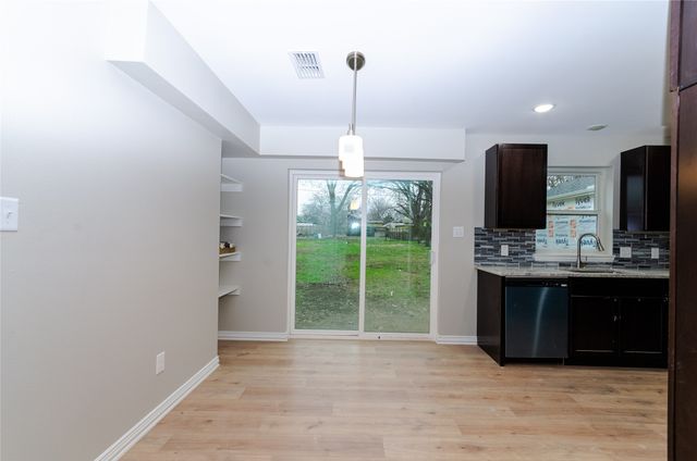 317 N Burdette Avenue, Sherman, TX 75090