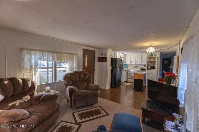 108 DOUGLAS Street, Crescent City, FL 32112