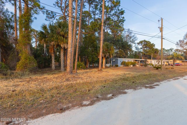 108 DOUGLAS Street, Crescent City, FL 32112