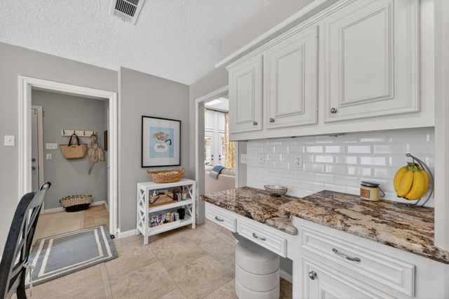 1602 S Hearthside Drive, Richmond, TX 77406