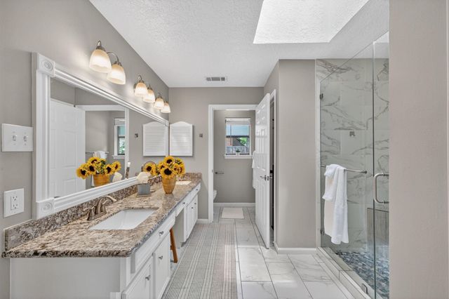 1602 S Hearthside Drive, Richmond, TX 77406