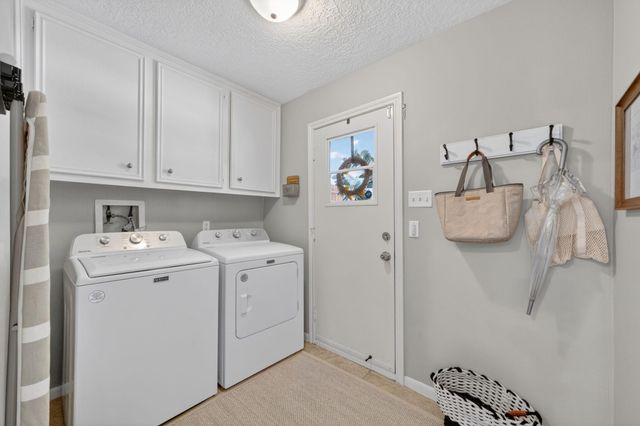 1602 S Hearthside Drive, Richmond, TX 77406