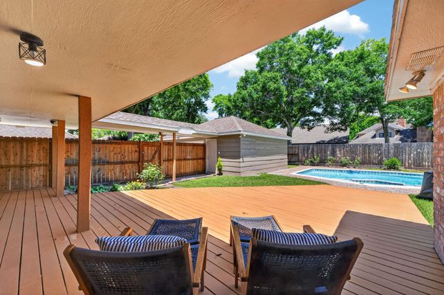 1602 S Hearthside Drive, Richmond, TX 77406