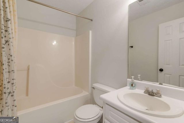 2055 Amberly Glen Way, Dacula, GA 30019