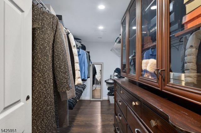 16 Devonshire Ter, Mount Olive Twp., NJ 07836