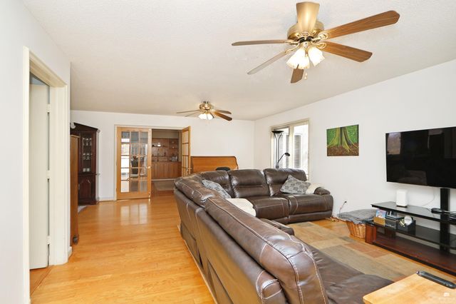 222 S Delaware, Manhattan, KS 66502