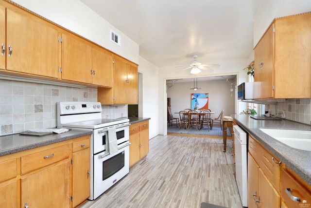 222 S Delaware, Manhattan, KS 66502