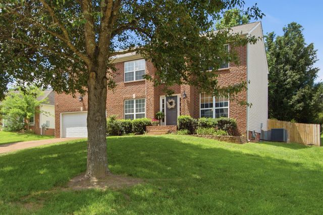 2923 Burtonwood Dr, Spring Hill, TN 37174