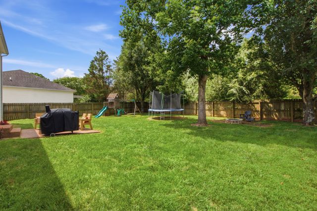 2923 Burtonwood Dr, Spring Hill, TN 37174