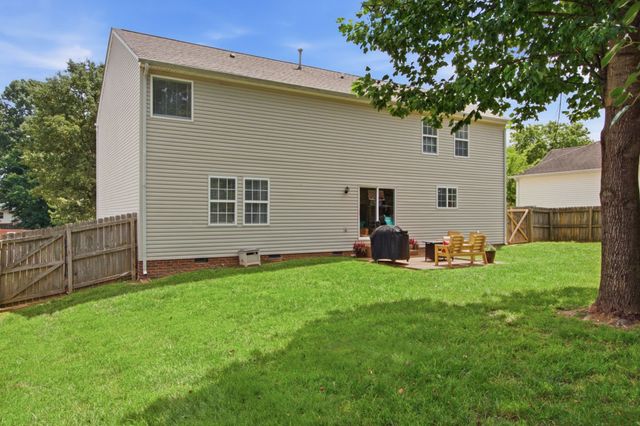 2923 Burtonwood Dr, Spring Hill, TN 37174