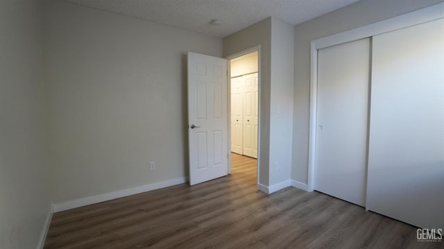 2004 Ocean View Drive, Bakersfield, CA 93307