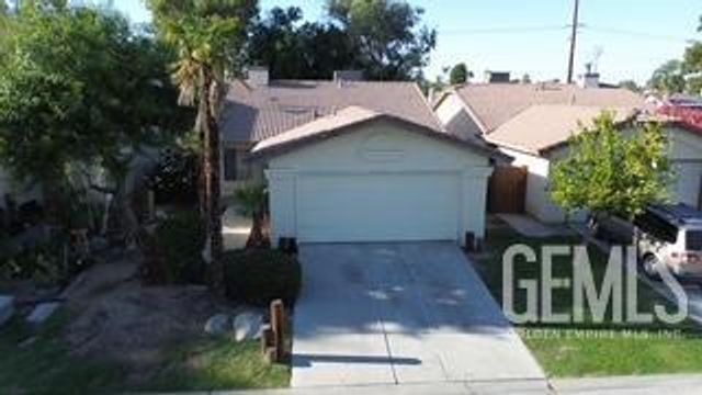 2004 Ocean View Drive, Bakersfield, CA 93307