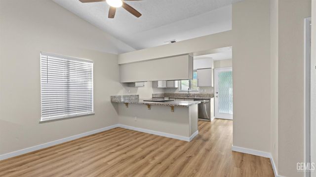2004 Ocean View Drive, Bakersfield, CA 93307