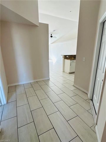 217 Cape Coral PKWY W, Cape Coral, FL 33914