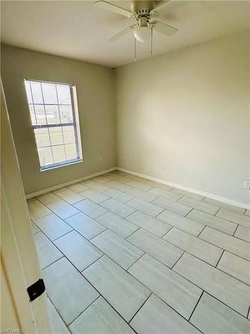 217 Cape Coral PKWY W, Cape Coral, FL 33914