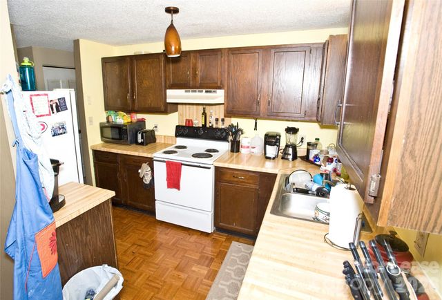 1635 Van Dyke Drive, Charlotte, NC 28213