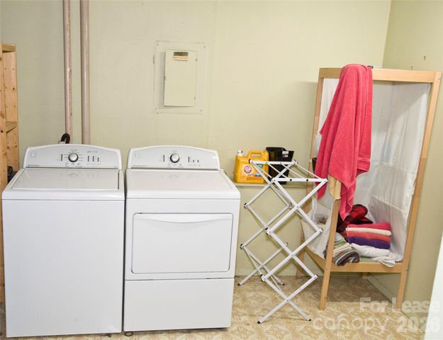 1635 Van Dyke Drive, Charlotte, NC 28213