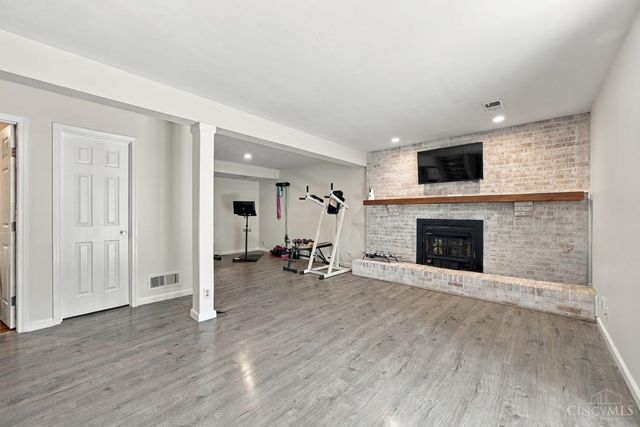 90 Mollie Drive, Hamilton, OH 45013
