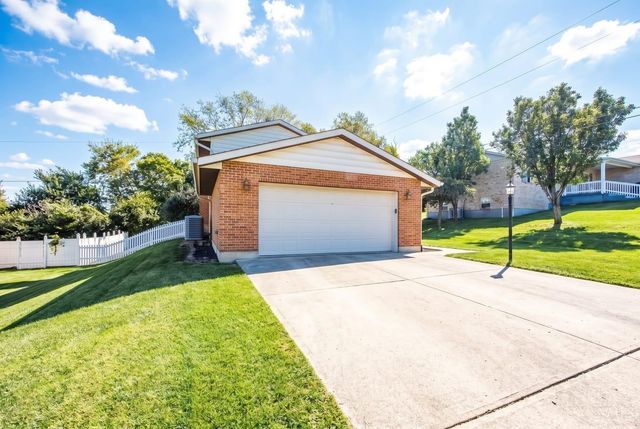 90 Mollie Drive, Hamilton, OH 45013